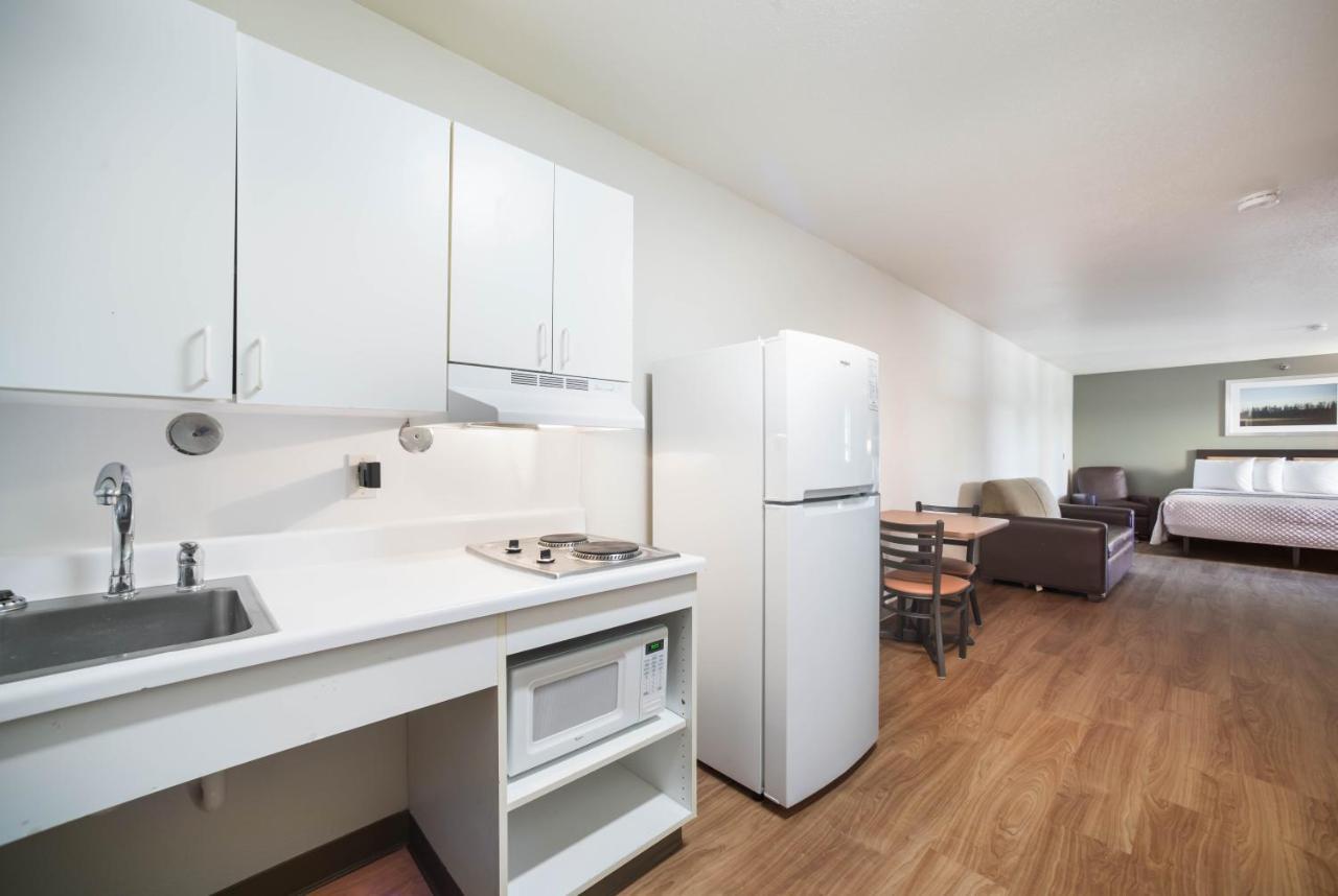 Hometowne Studios By Red Roof St. Louis - Airport/N Lindbergh Hazelwood Ngoại thất bức ảnh
