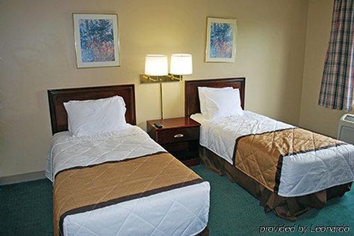 Hometowne Studios By Red Roof St. Louis - Airport/N Lindbergh Hazelwood Ngoại thất bức ảnh