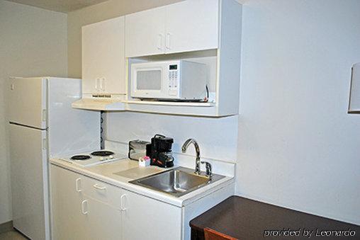 Hometowne Studios By Red Roof St. Louis - Airport/N Lindbergh Hazelwood Ngoại thất bức ảnh